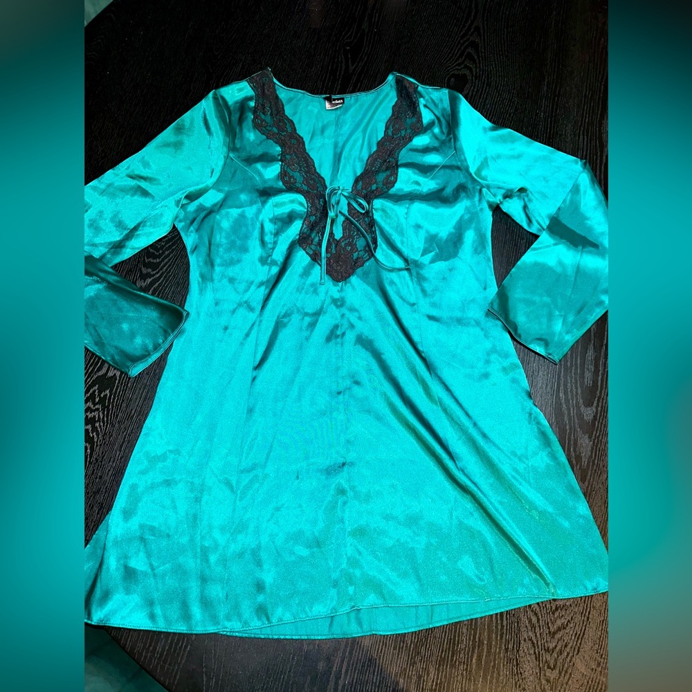 Vintage Fredrick’s of Hollywood Teal Satin Lace Nightgown Medium